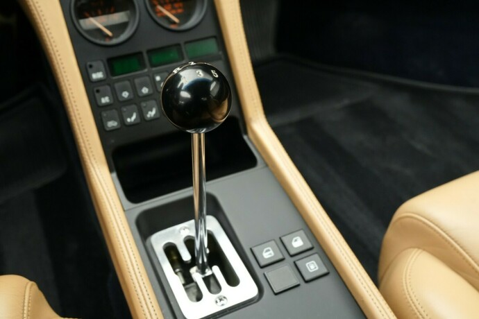 ferrari-348-bensin-1991-big-45