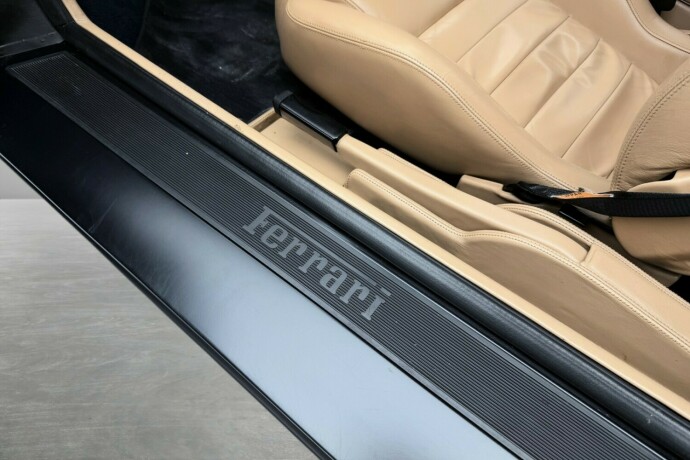 ferrari-348-bensin-1991-big-12