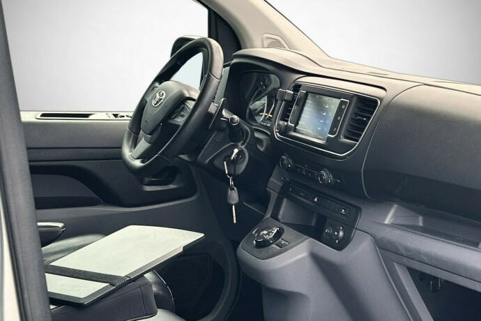 toyota-proace-diesel-2017-big-10