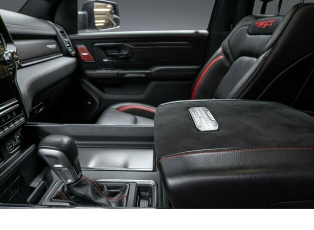 ram-1500-bensin-2021-big-34