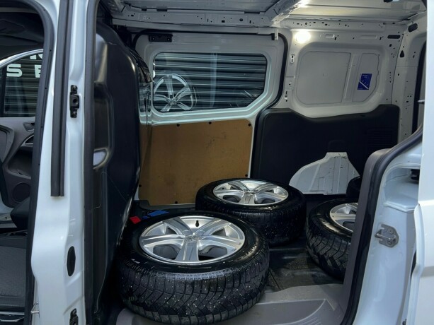 ford-transit-connect-diesel-2020-big-26