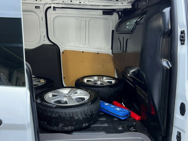 ford-transit-connect-diesel-2020-big-27