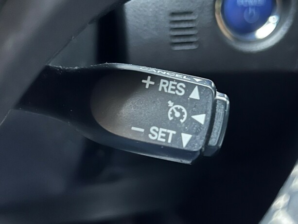toyota-auris-elektrisitetbensin-2017-big-13