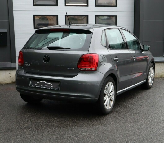 volkswagen-polo-bensin-2013-big-3