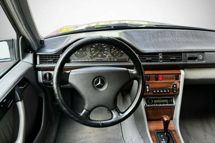 mercedes-benz-200-e-bensin-1991-big-27