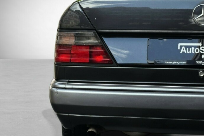 mercedes-benz-200-e-bensin-1991-big-11