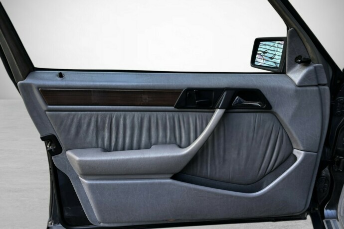 mercedes-benz-200-e-bensin-1991-big-15
