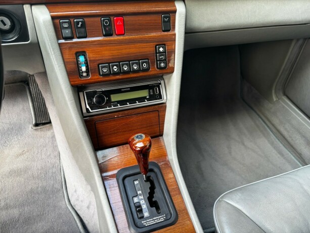 mercedes-benz-200-e-bensin-1991-big-20