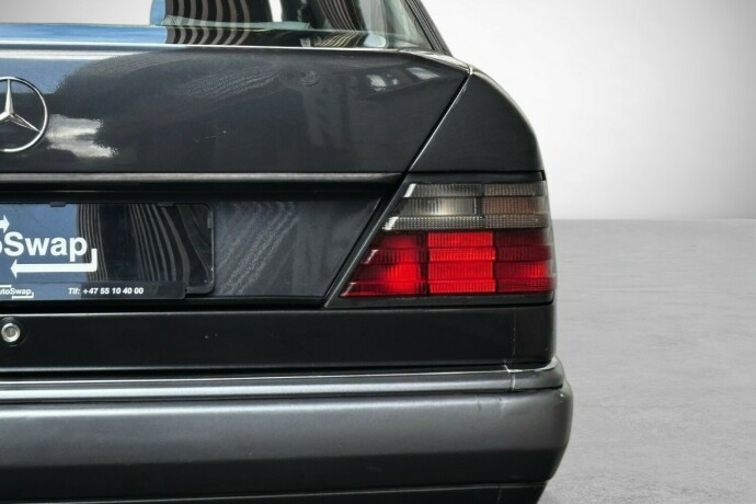 mercedes-benz-200-e-bensin-1991-big-12