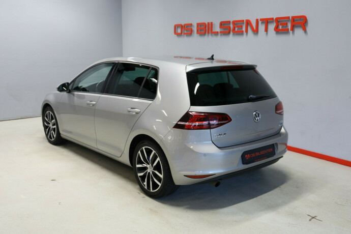 volkswagen-golf-bensin-2016-big-4