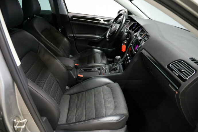 volkswagen-golf-bensin-2016-big-10