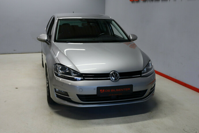 volkswagen-golf-bensin-2016-big-1