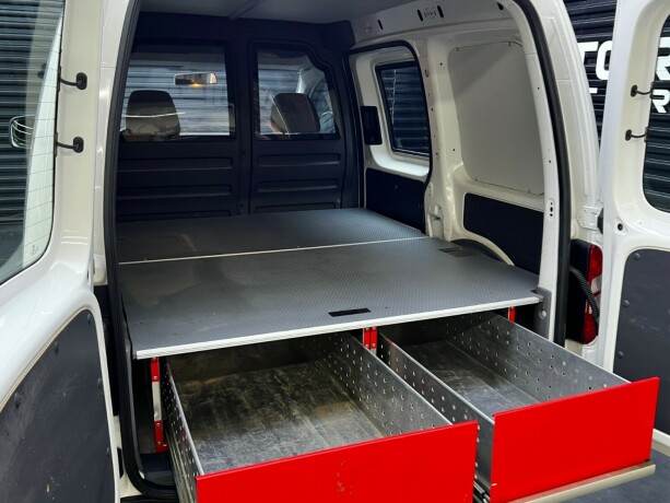 volkswagen-caddy-diesel-2014-big-21