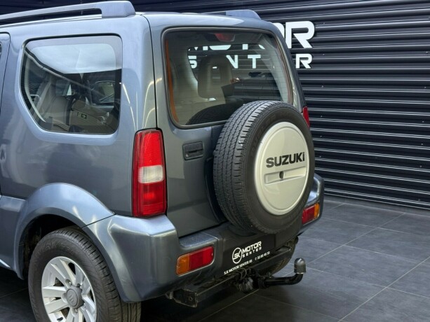 suzuki-jimny-bensin-2006-big-4