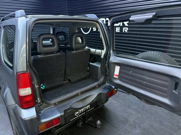 suzuki-jimny-bensin-2006-big-22