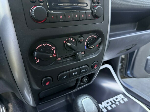 suzuki-jimny-bensin-2006-big-15
