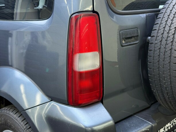 suzuki-jimny-bensin-2006-big-5