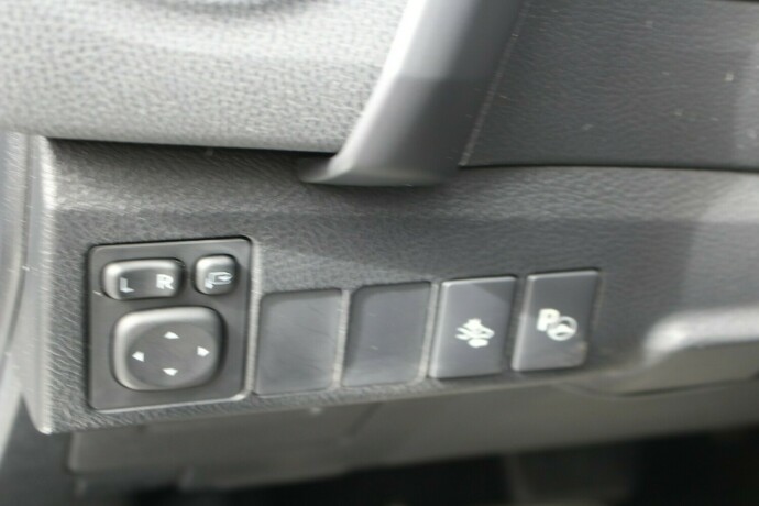 toyota-auris-elektrisitetbensin-2017-big-11
