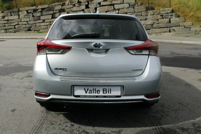 toyota-auris-elektrisitetbensin-2017-big-5