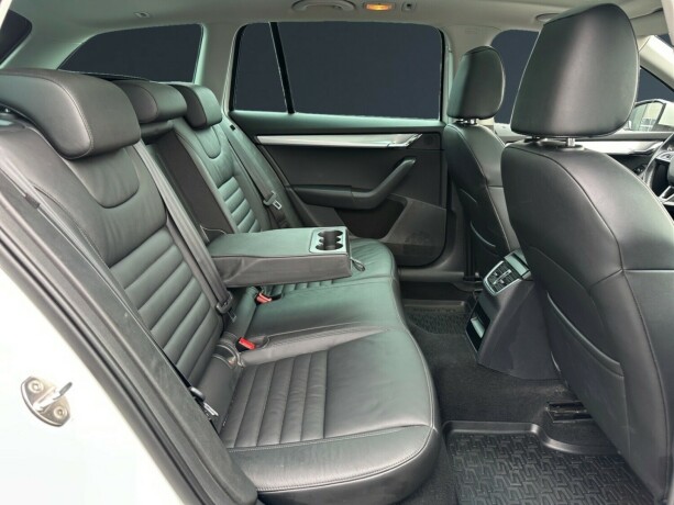 skoda-octavia-bensin-2015-big-17