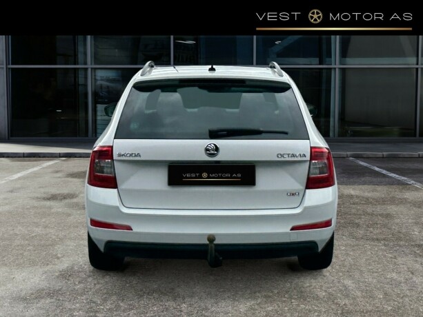 skoda-octavia-bensin-2015-big-5