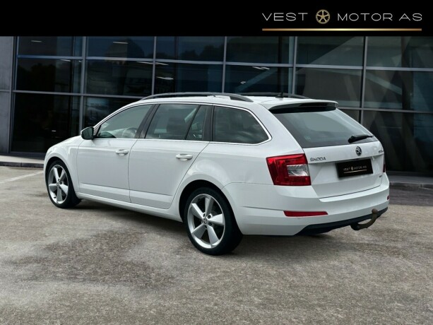 skoda-octavia-bensin-2015-big-4