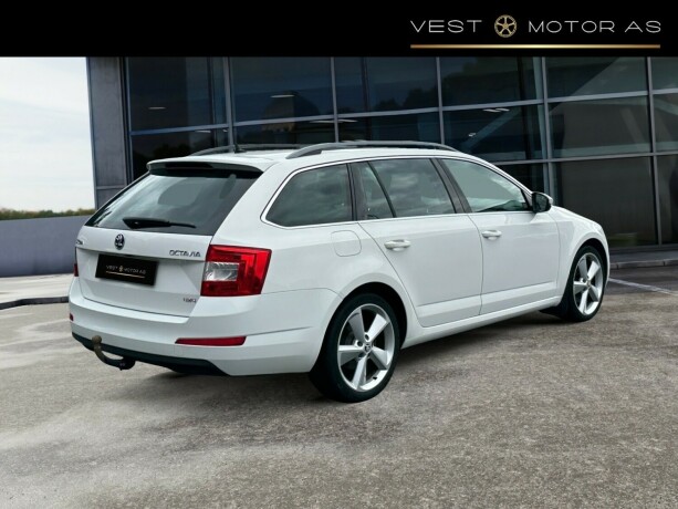 skoda-octavia-bensin-2015-big-7