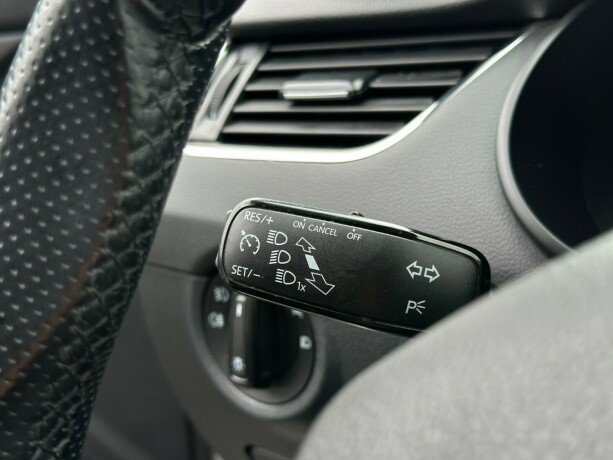 skoda-octavia-bensin-2015-big-29