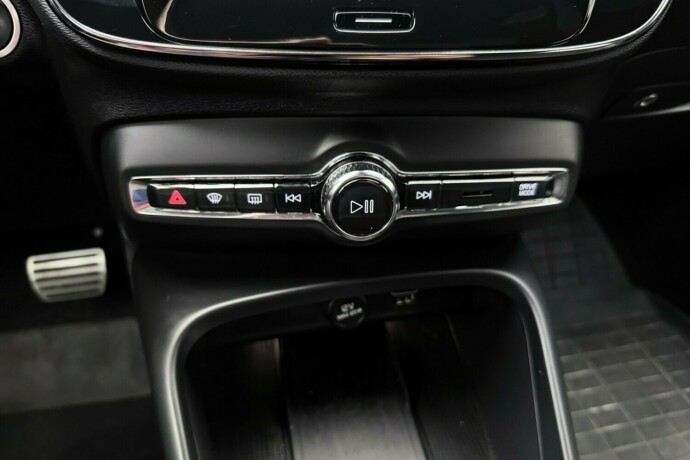 volvo-xc-40-elektrisitetbensin-2020-big-30