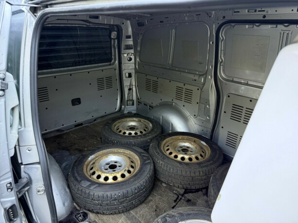 mercedes-benz-vito-diesel-2013-big-22