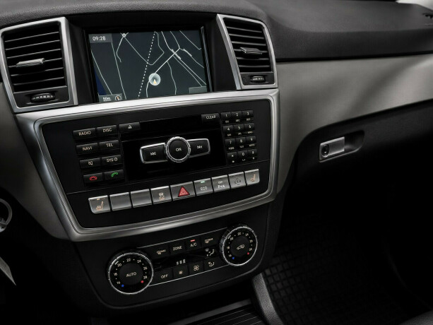 mercedes-benz-ml250-diesel-2012-big-8