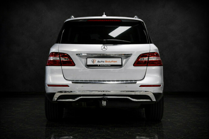 mercedes-benz-ml250-diesel-2012-big-3