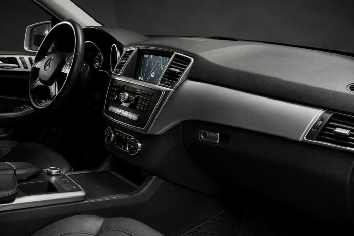 mercedes-benz-ml250-diesel-2012-big-7