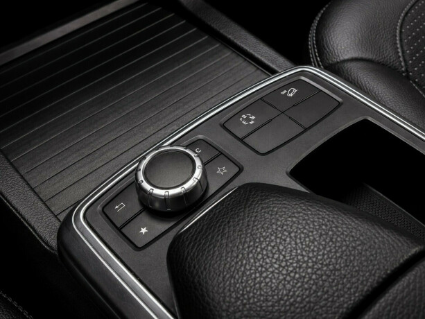mercedes-benz-ml250-diesel-2012-big-14