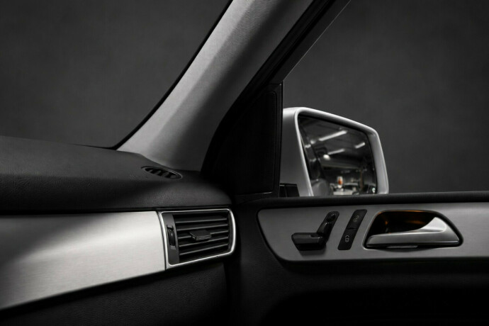 mercedes-benz-ml250-diesel-2012-big-19