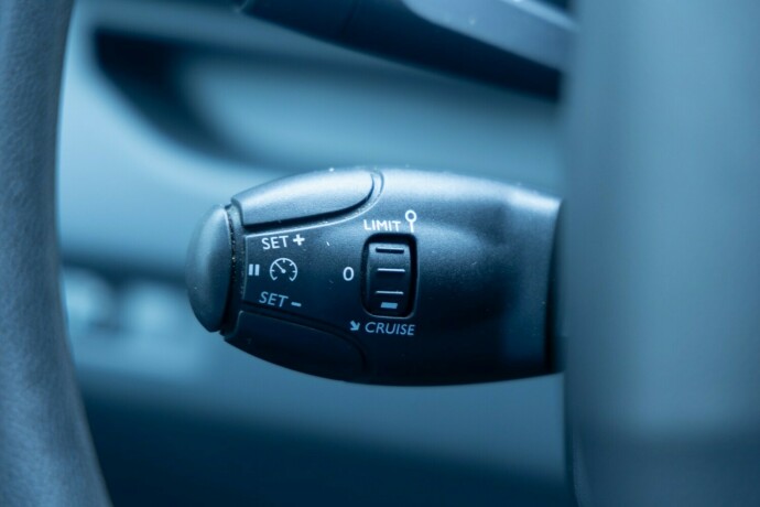 peugeot-expert-diesel-2018-big-11