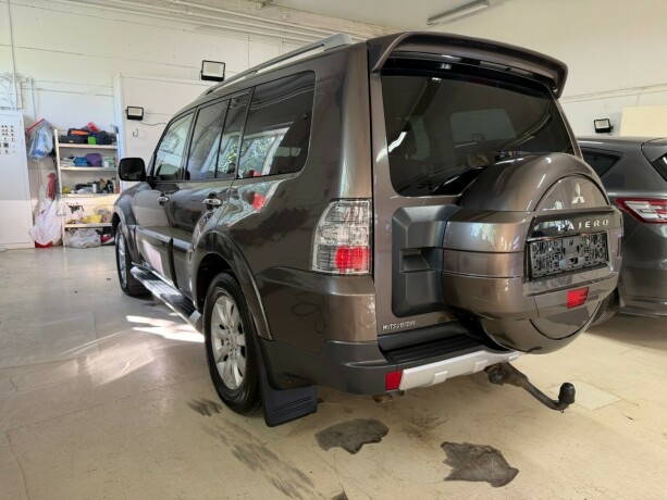 mitsubishi-pajero-diesel-2009-big-3