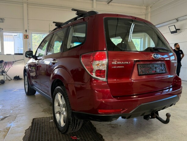 subaru-forester-diesel-2011-big-3