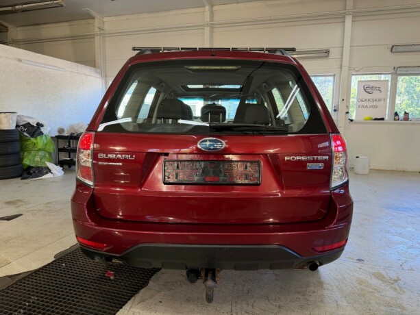 subaru-forester-diesel-2011-big-4