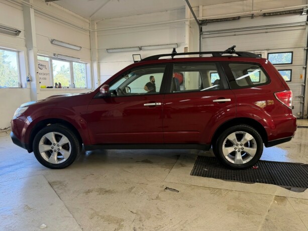 subaru-forester-diesel-2011-big-2