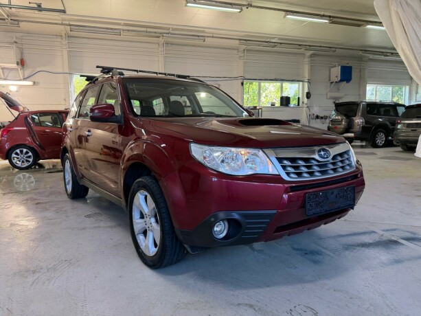 subaru-forester-diesel-2011-big-7