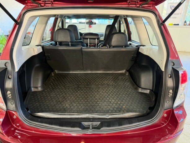 subaru-forester-diesel-2011-big-13
