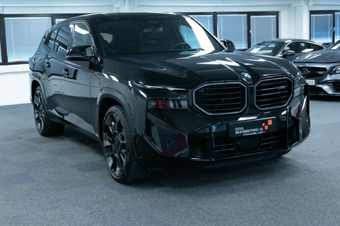 bmw-xm-elektrisitetbensin-2023-big-3