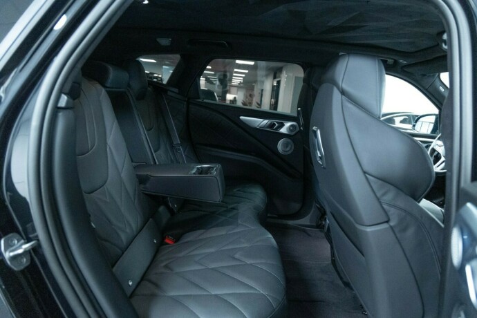 bmw-xm-elektrisitetbensin-2023-big-12