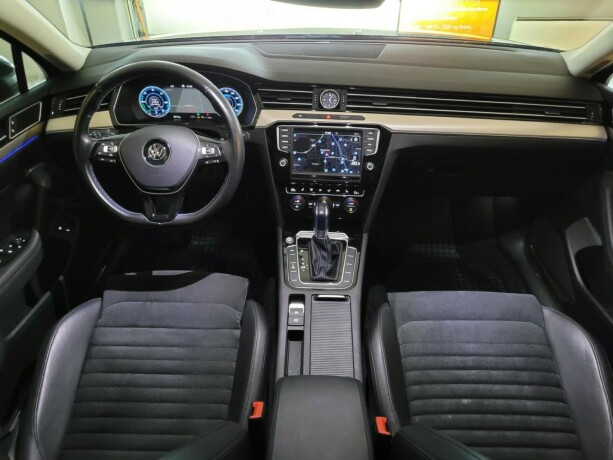 volkswagen-passat-elektrisitetbensin-2016-big-33