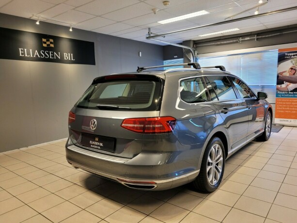 volkswagen-passat-elektrisitetbensin-2016-big-5