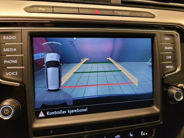 volkswagen-passat-elektrisitetbensin-2016-big-26