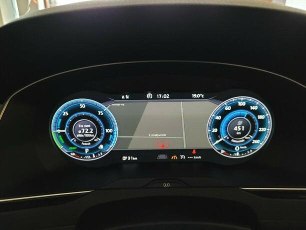 volkswagen-passat-elektrisitetbensin-2016-big-27