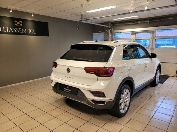 volkswagen-t-roc-bensin-2019-big-5