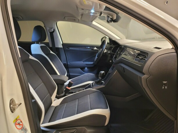 volkswagen-t-roc-bensin-2019-big-11